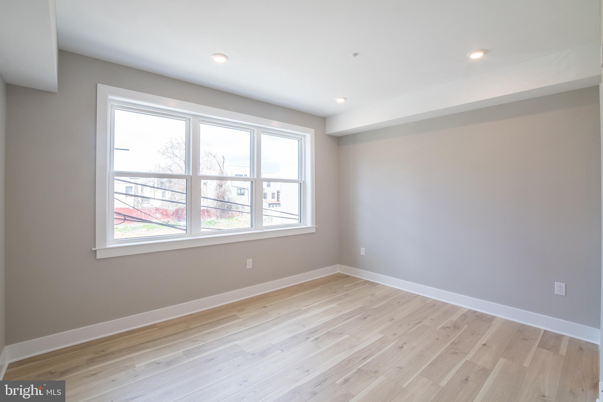 2621 W JEFFERSON ST #UNIT 3F