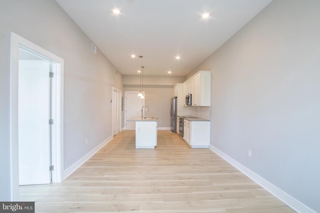 2621 W JEFFERSON ST #UNIT 1R