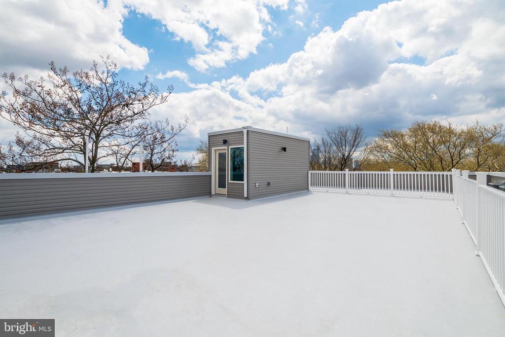 2621 W JEFFERSON ST #UNIT 1R