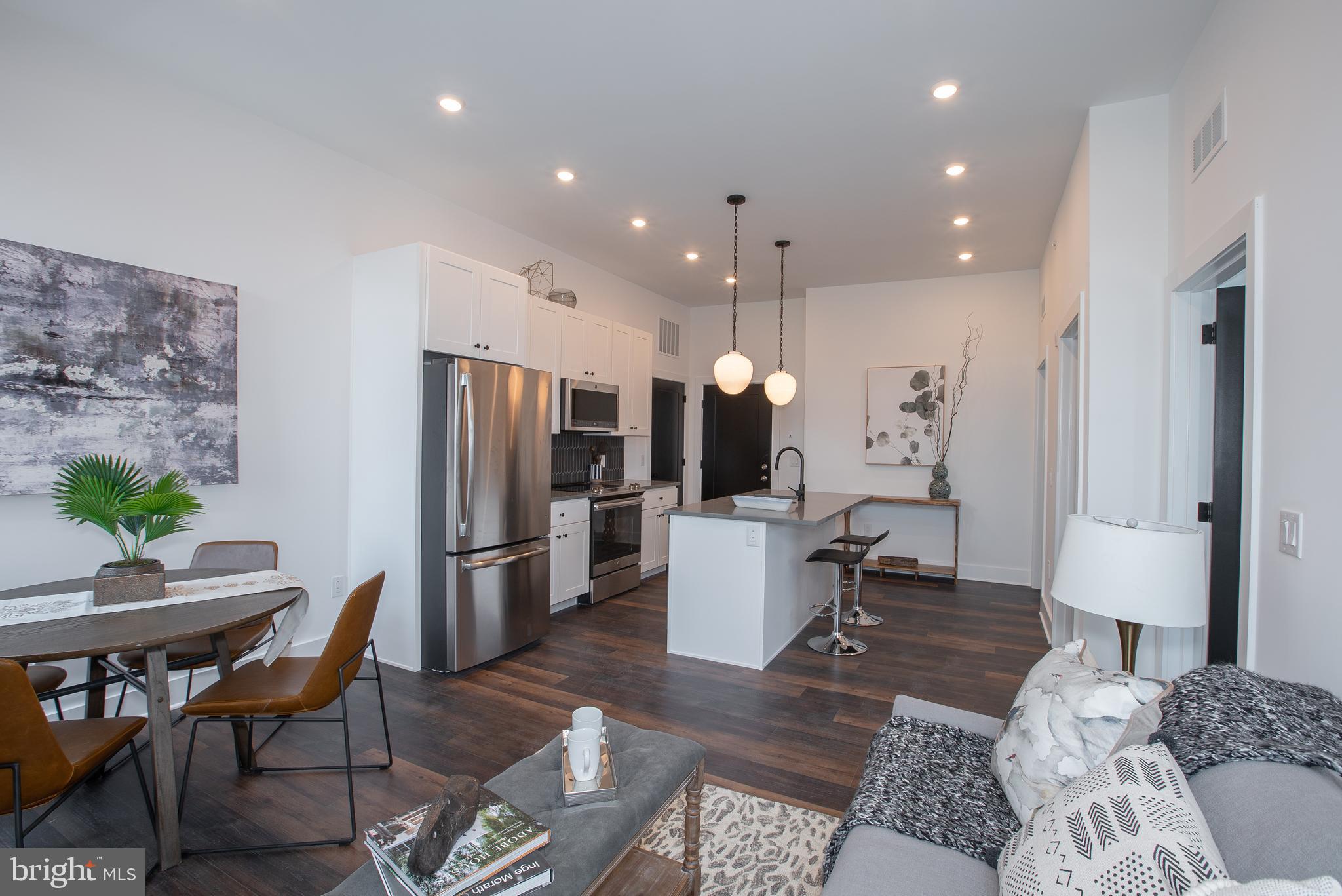 2940 W THOMPSON ST #UNIT 307
