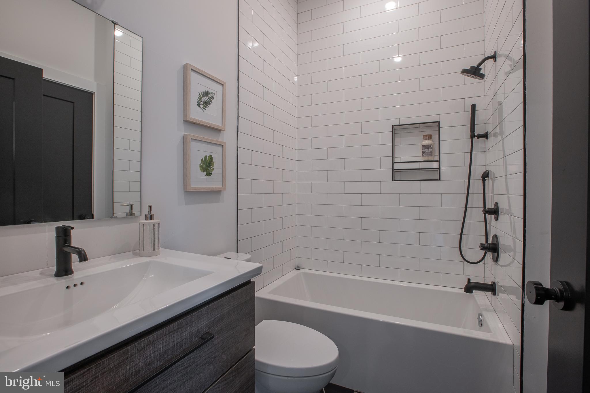 2940 W THOMPSON ST #UNIT 307