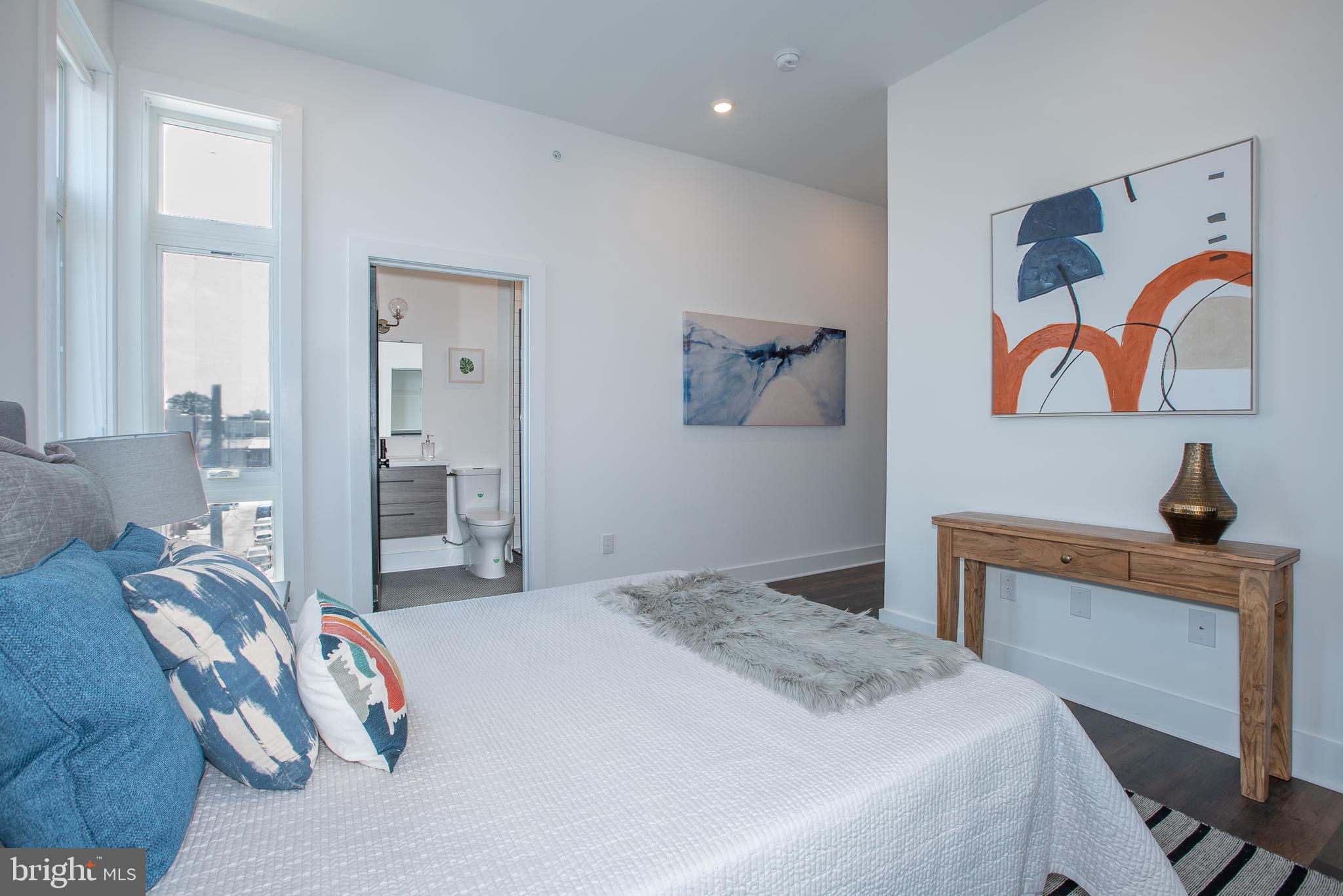 2940 W THOMPSON ST #UNIT 301