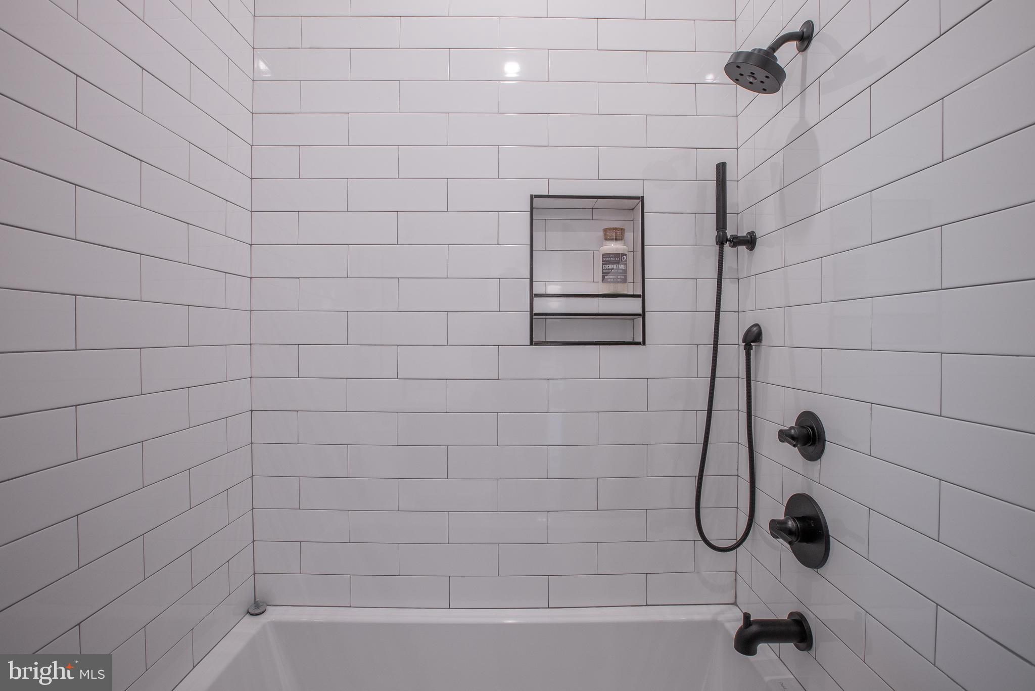 2940 W THOMPSON ST #UNIT 301