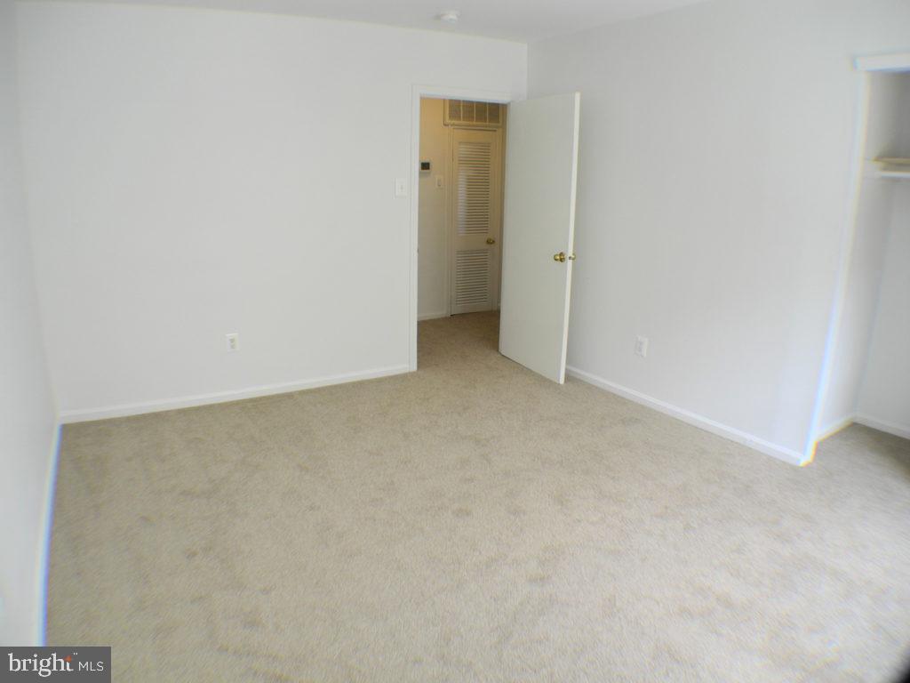 2304 NAUDAIN ST #D
