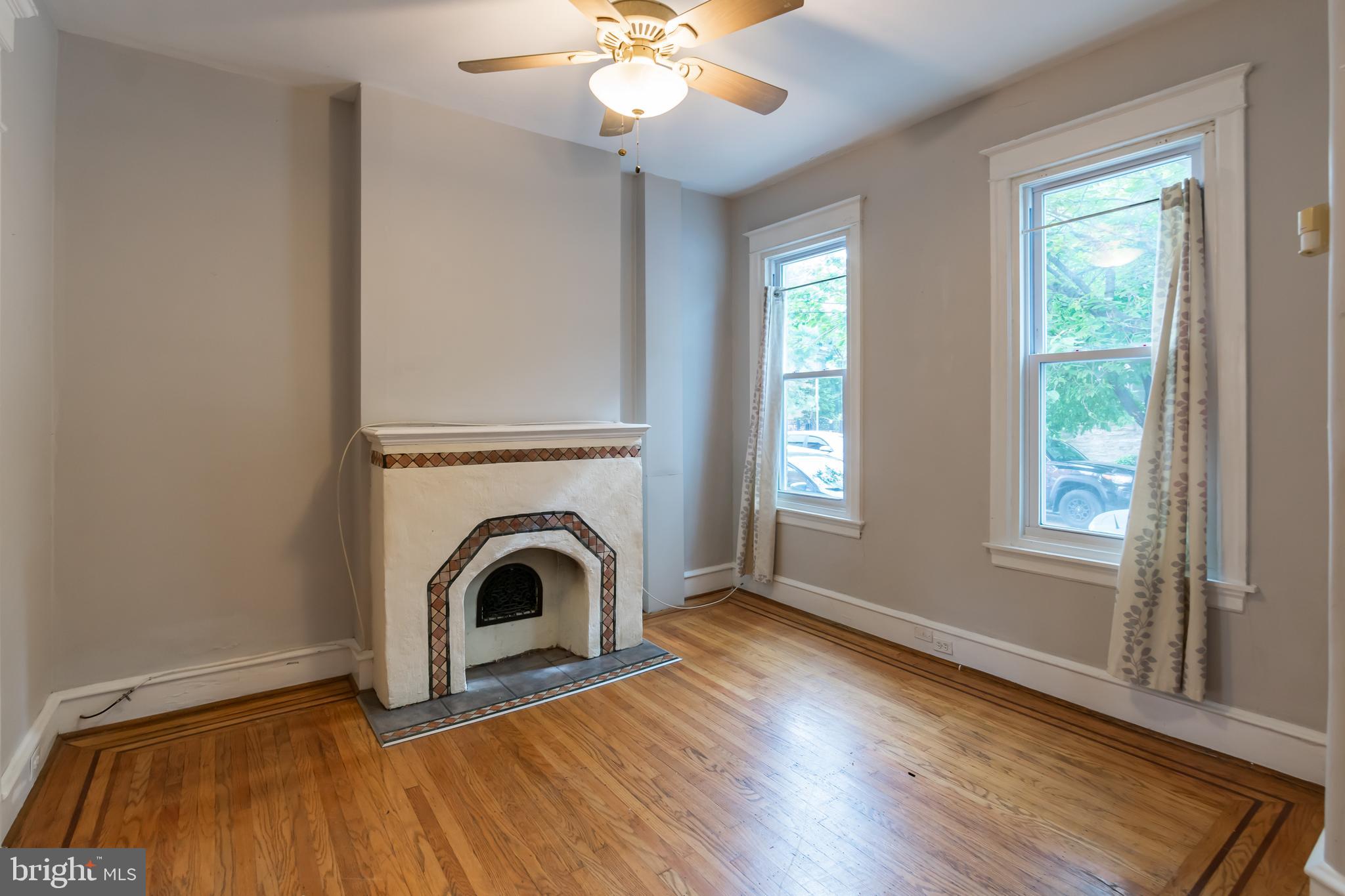 1221 MARLBOROUGH ST #FRONT