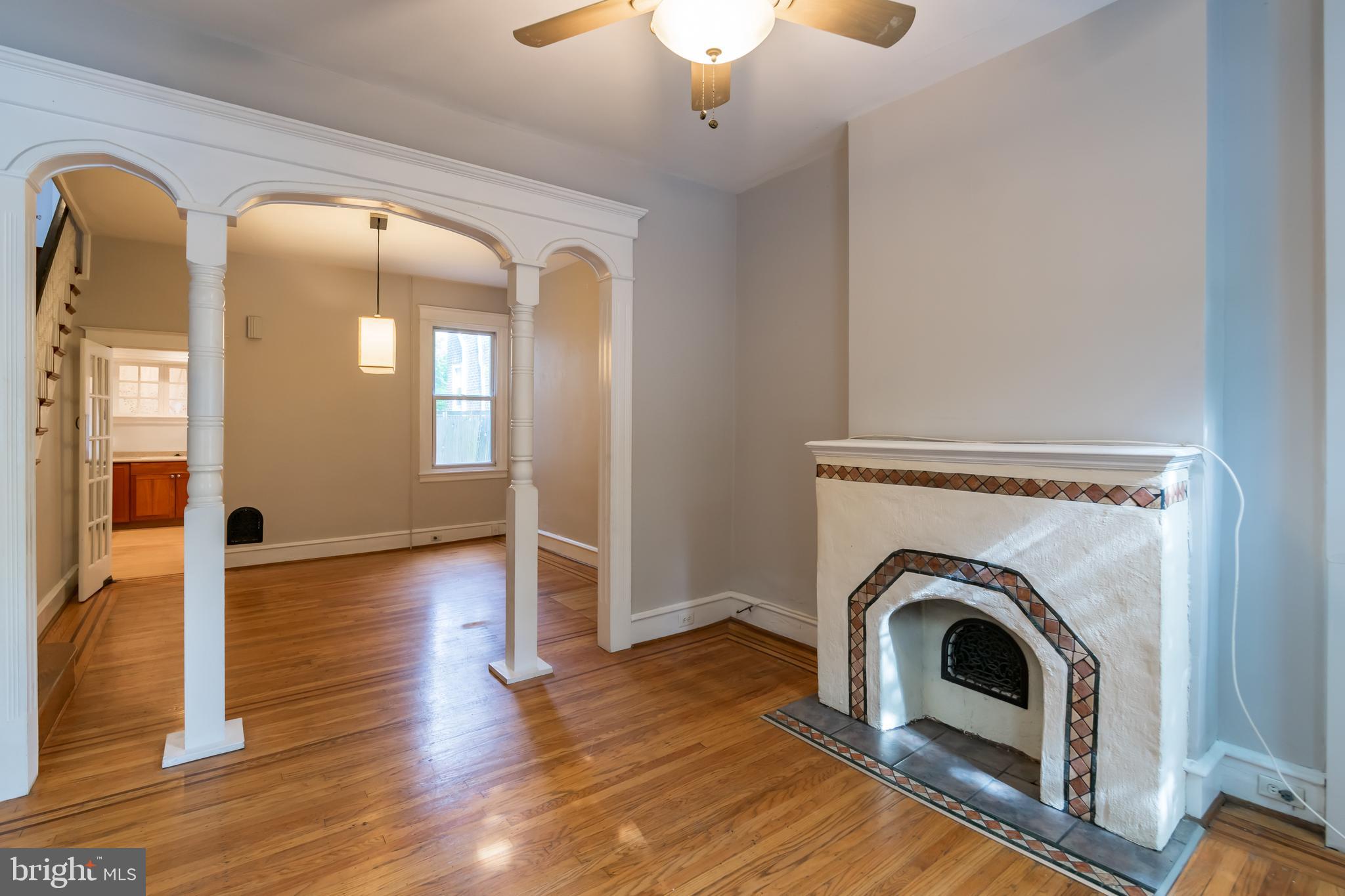 1221 MARLBOROUGH ST #FRONT