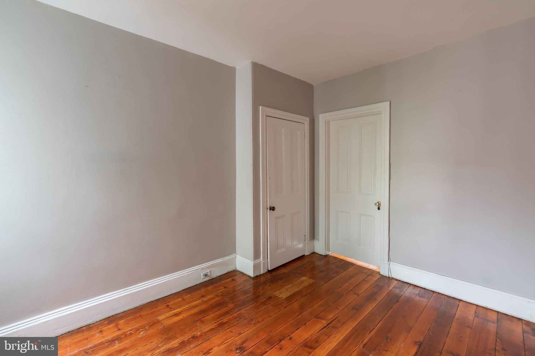 1221 MARLBOROUGH ST #FRONT