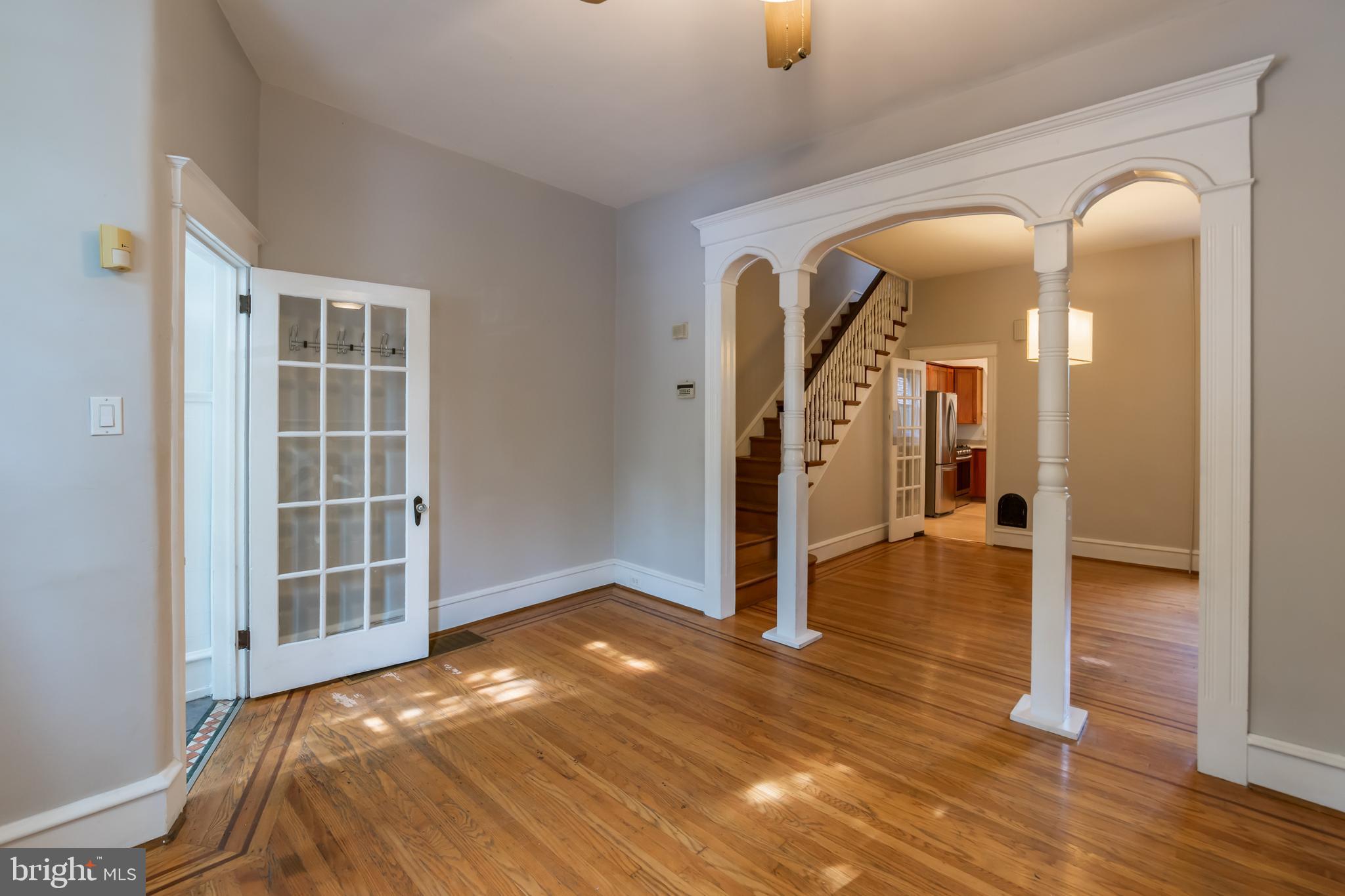 1221 MARLBOROUGH ST #FRONT