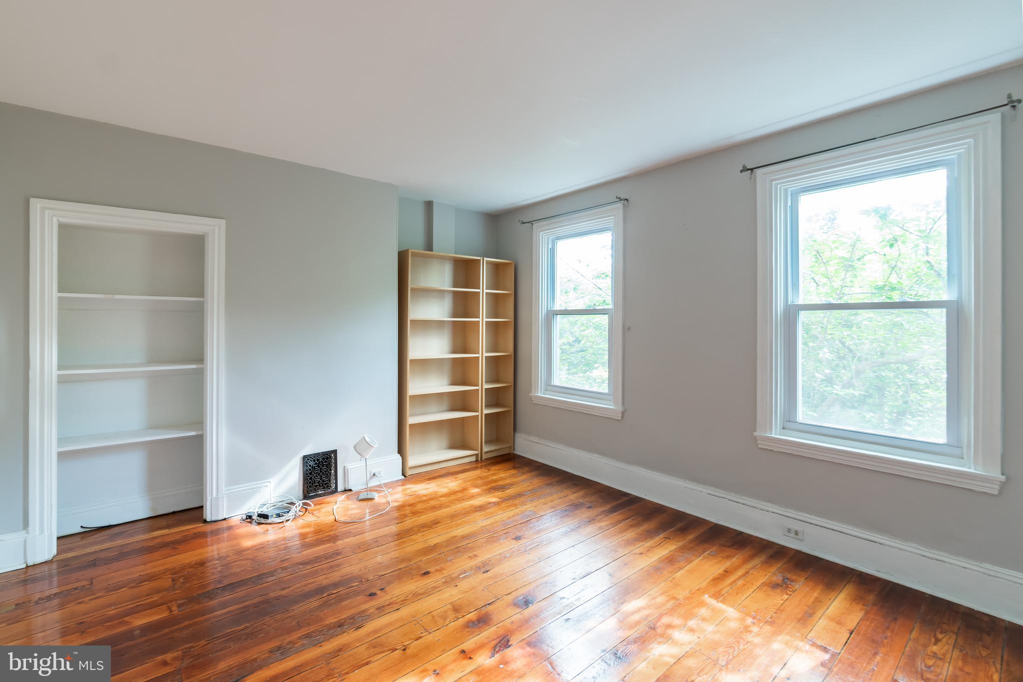 1221 MARLBOROUGH ST #FRONT