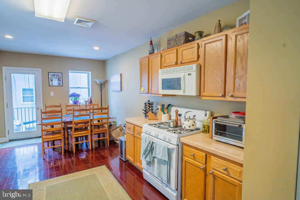 775 S 20TH ST #UNIT B