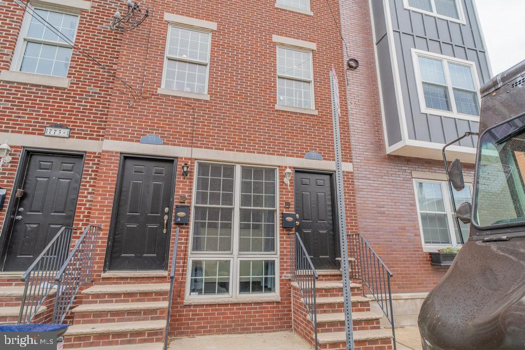 775 S 20TH ST #UNIT B