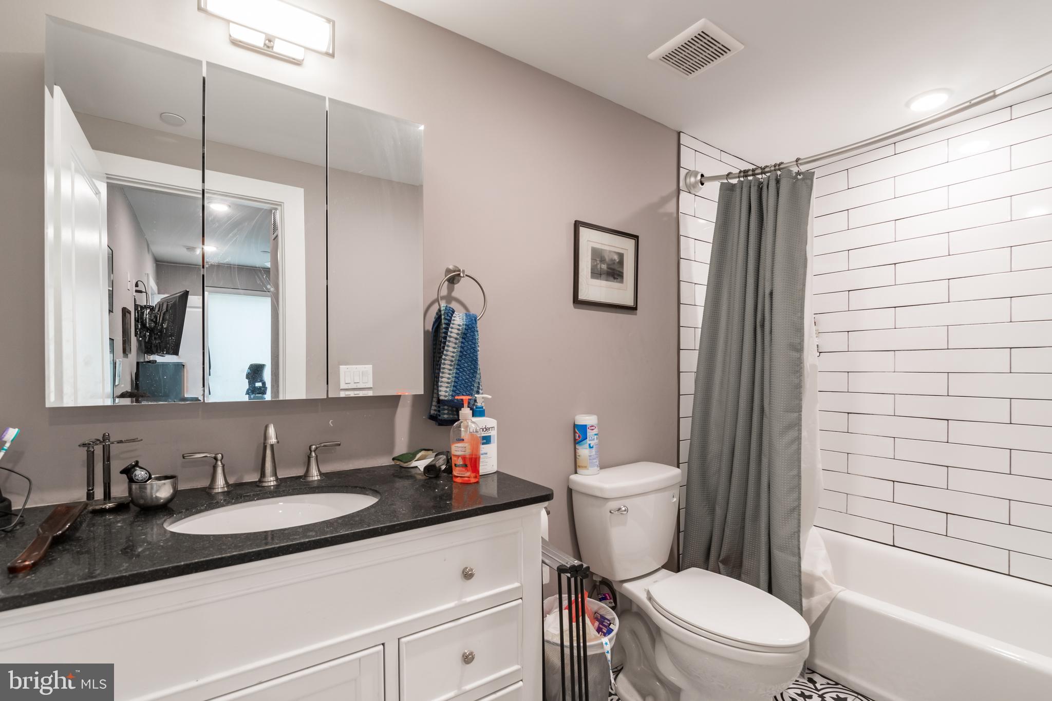 1900-02 N 4TH ST #UNIT 1