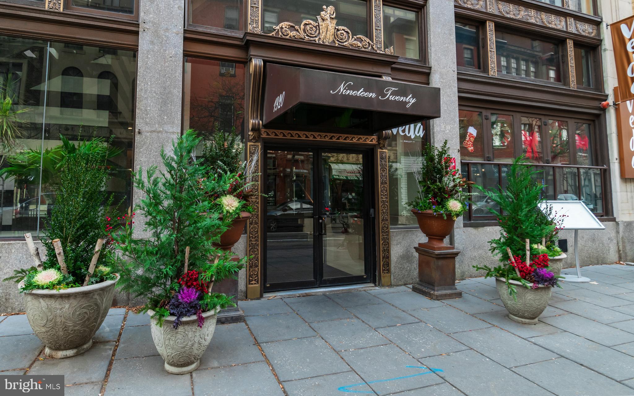 1920 CHESTNUT ST #8N