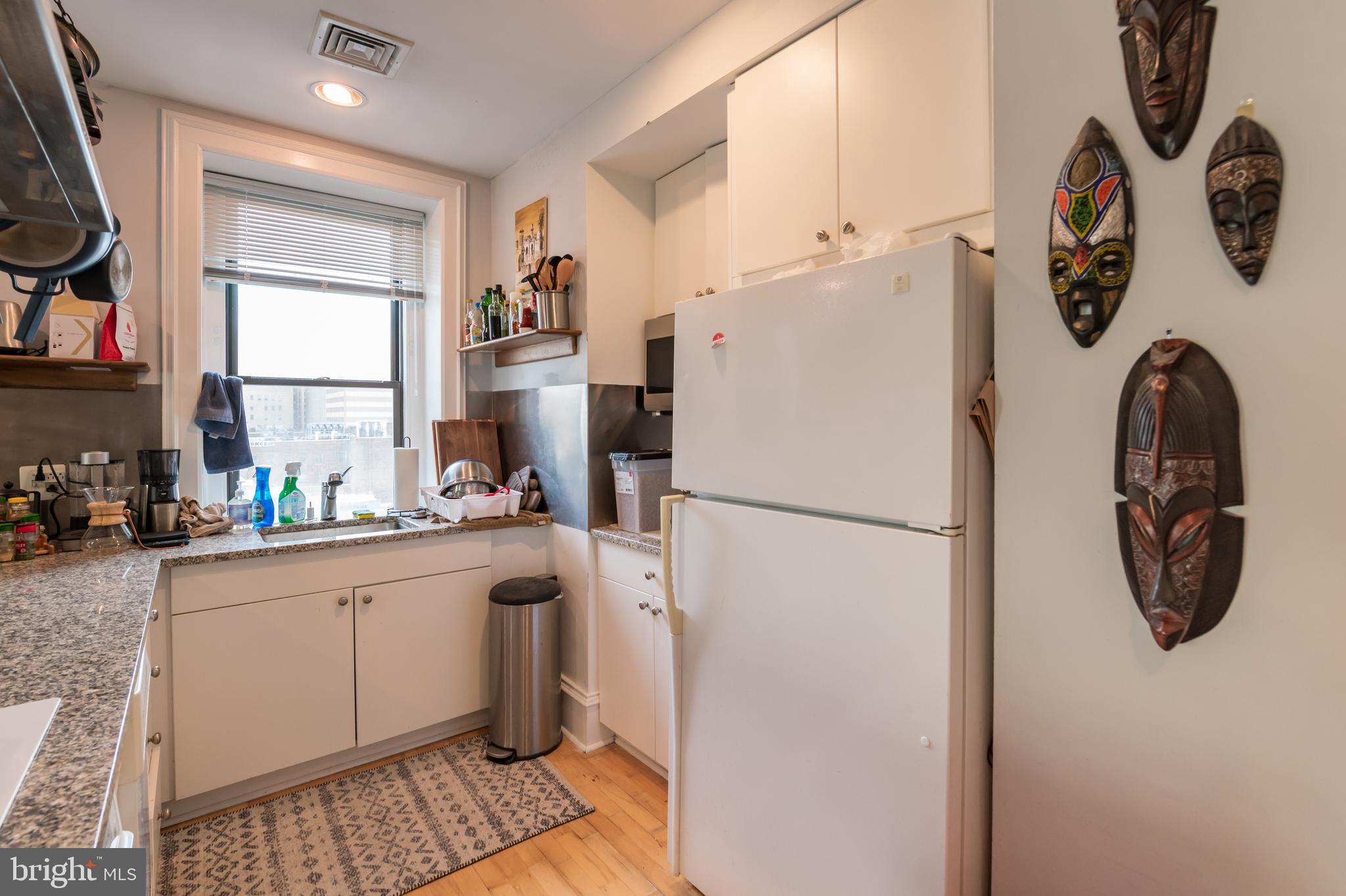 1920 CHESTNUT ST #8N