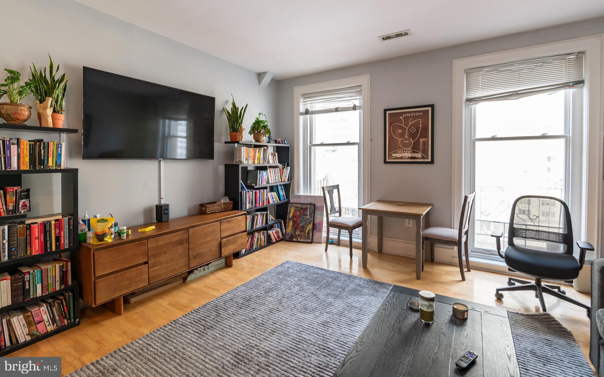 1920 CHESTNUT ST #8N