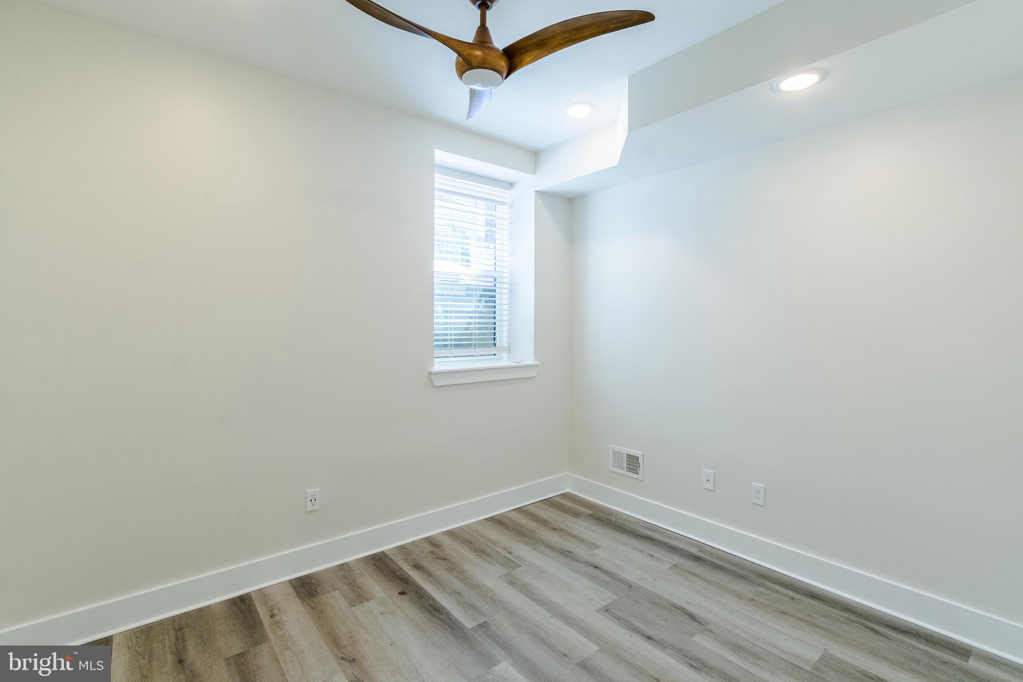 1520 N MASCHER ST #UNIT 1