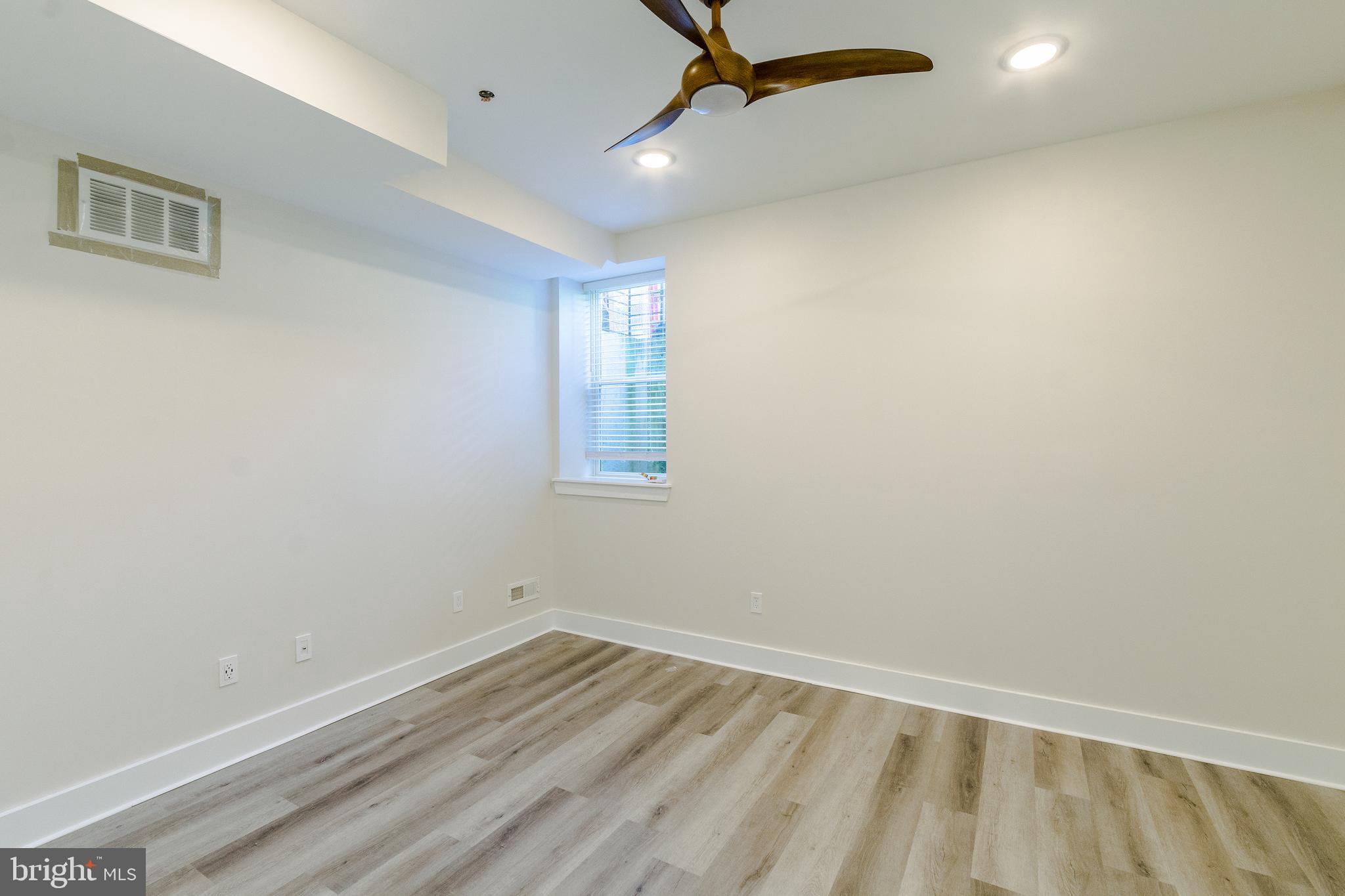 1520 N MASCHER ST #UNIT 1