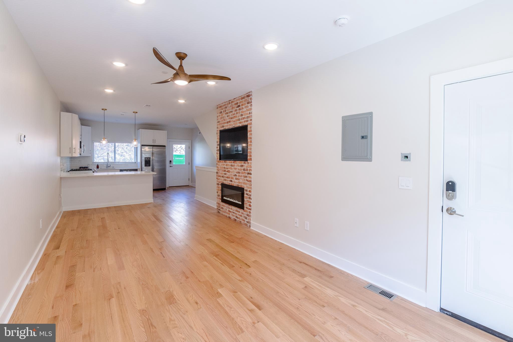 1520 N MASCHER ST #UNIT 1