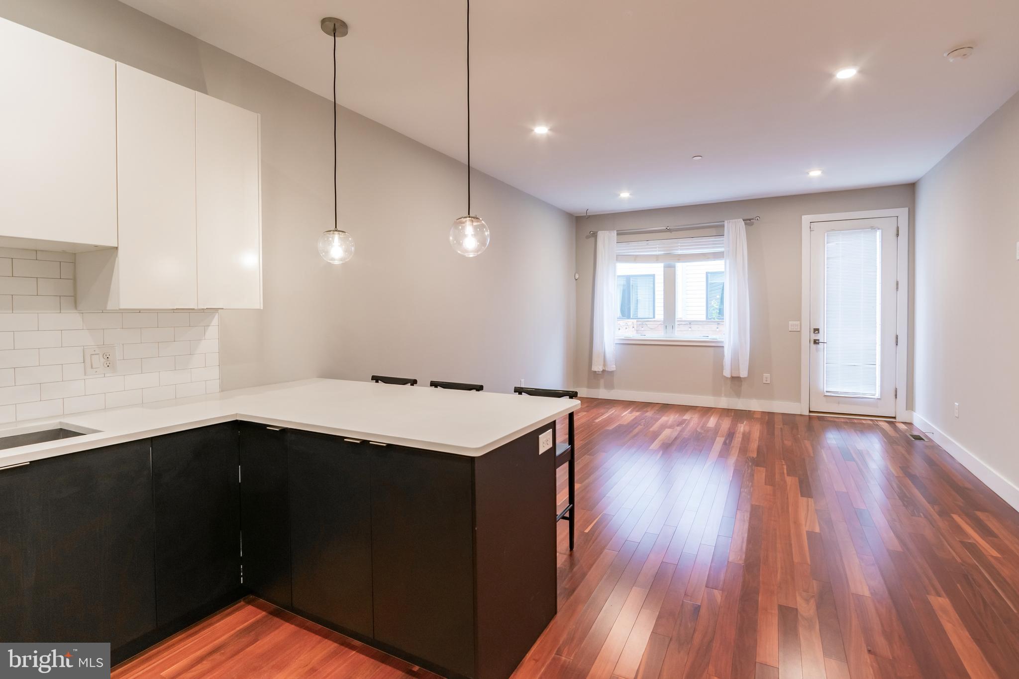 1842 FRANKFORD AVE #1