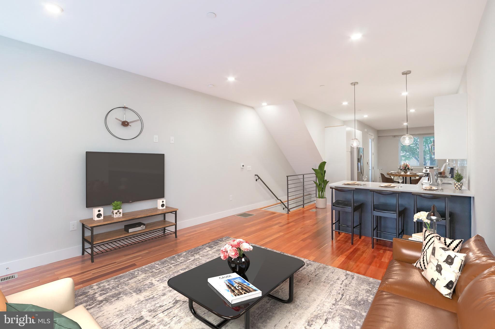 1842 FRANKFORD AVE #1