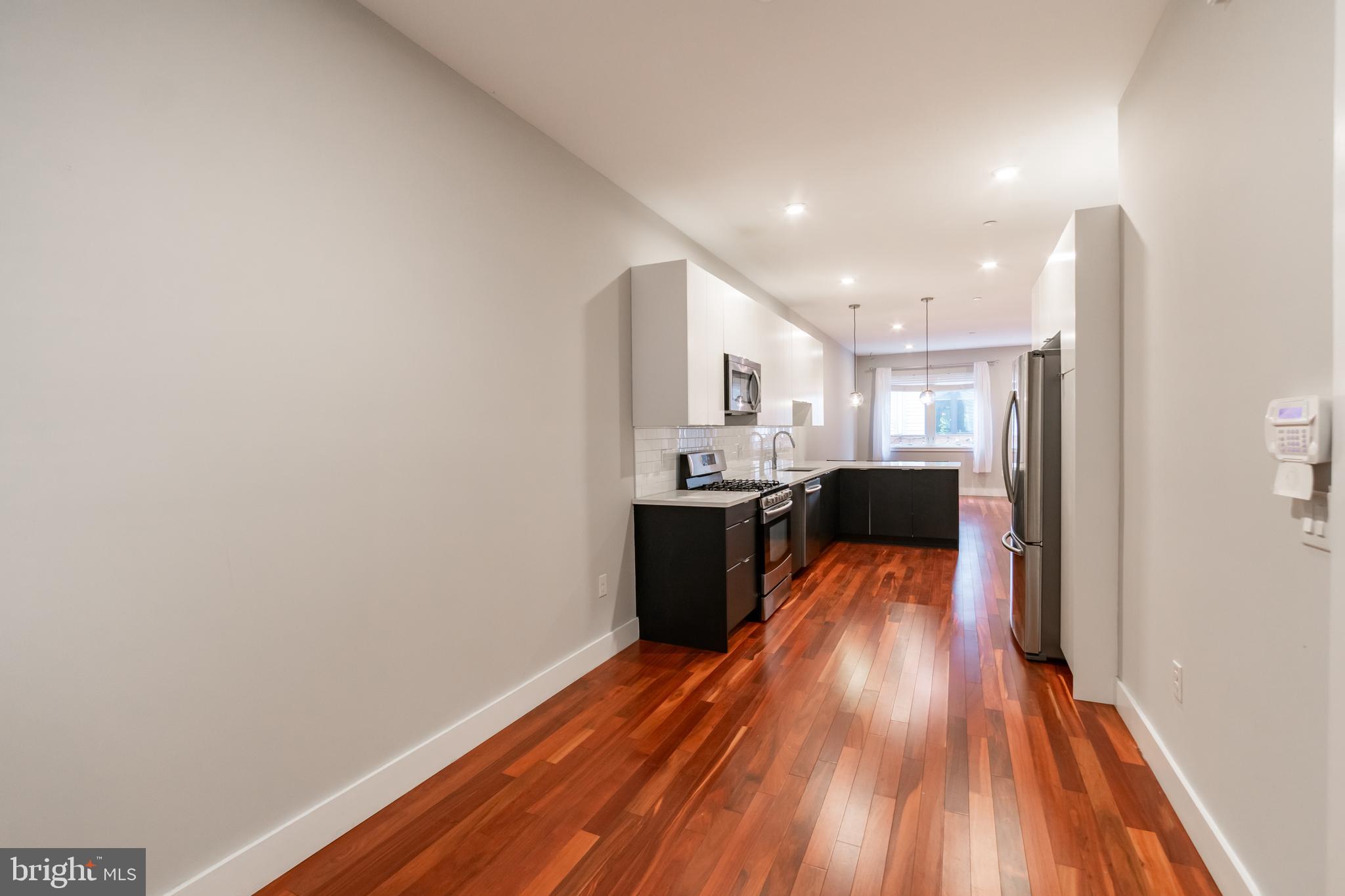 1842 FRANKFORD AVE #1