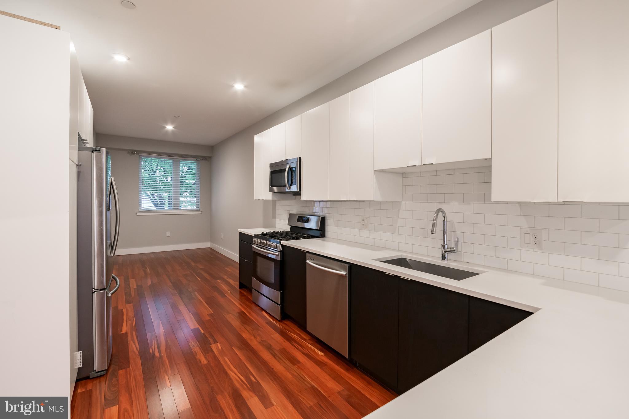 1842 FRANKFORD AVE #1