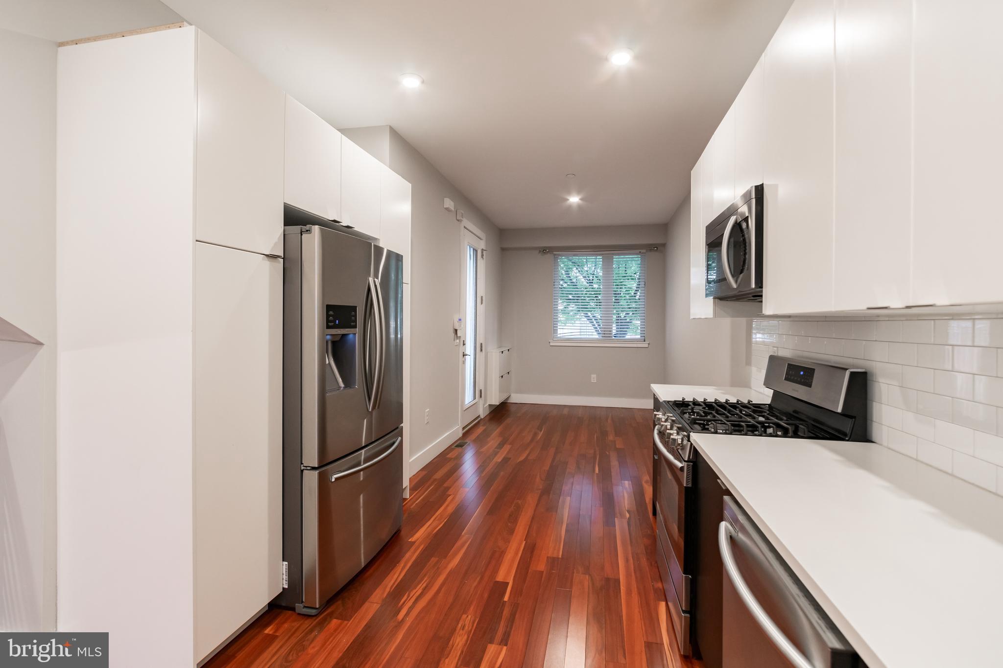 1842 FRANKFORD AVE #1