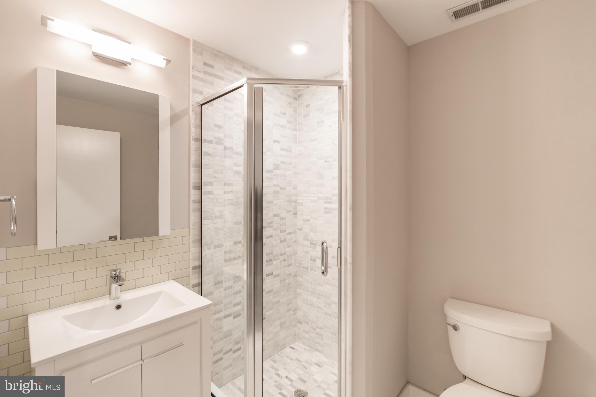 1842 FRANKFORD AVE #1