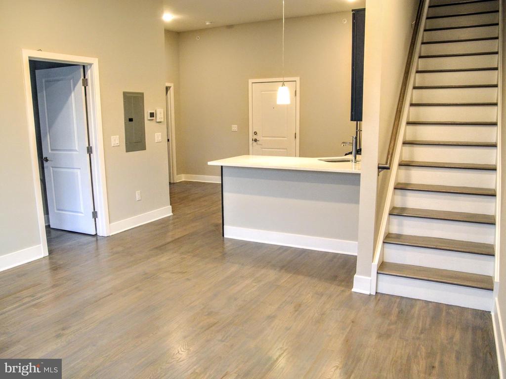1607 CATHARINE ST #UNIT 3D
