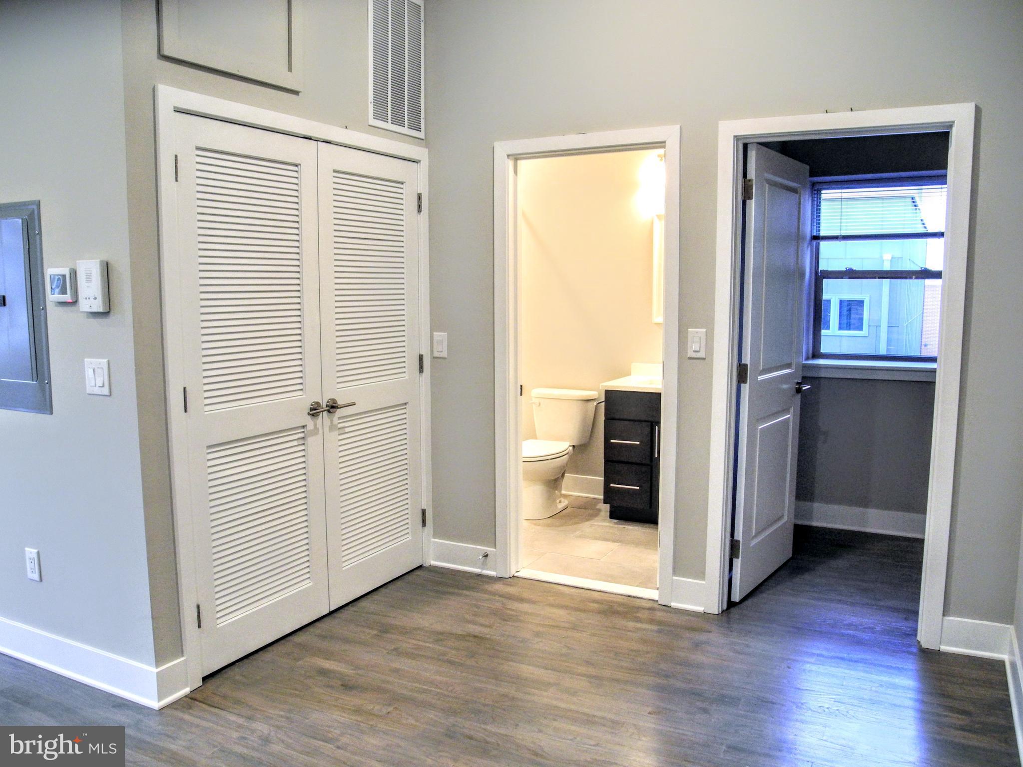 1607 CATHARINE ST #UNIT 3D