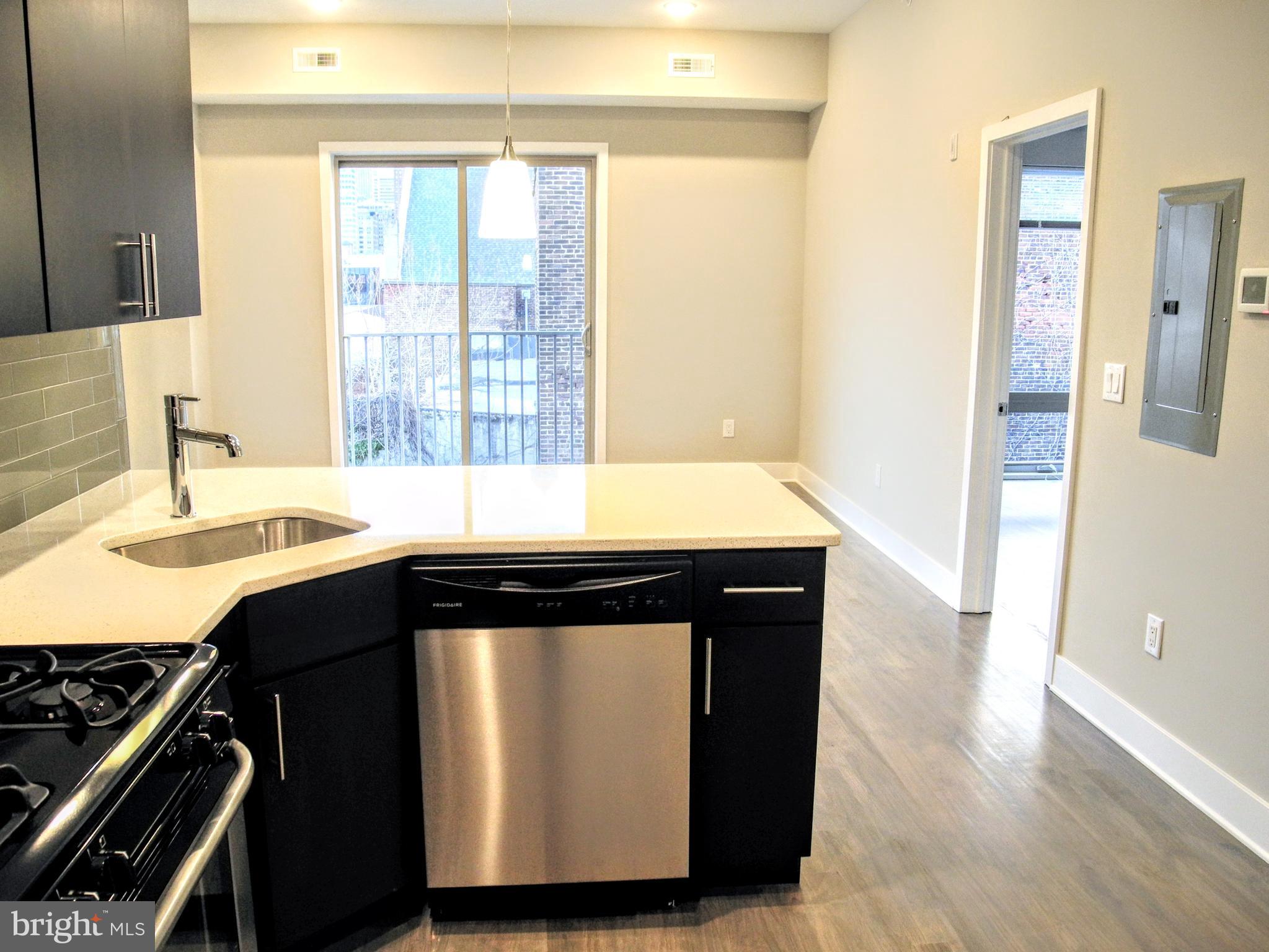 1607 CATHARINE ST #UNIT 3D