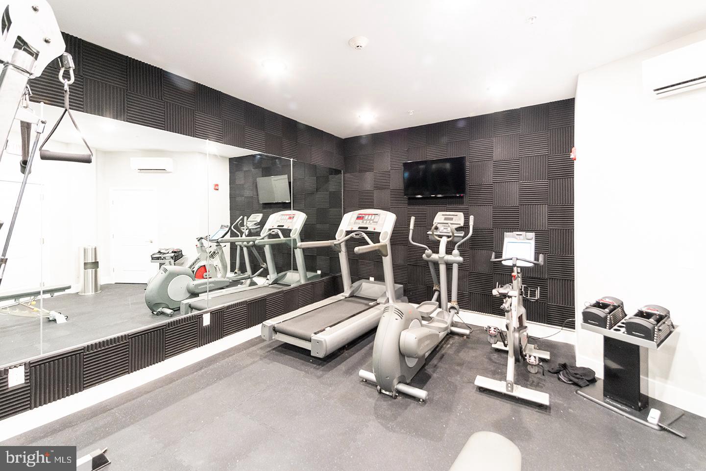 1607 CATHARINE ST #UNIT 3D