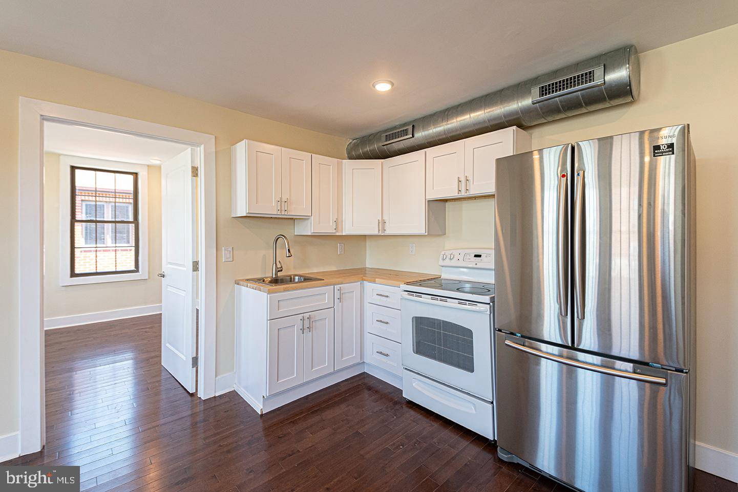 527 S 21ST ST #3R