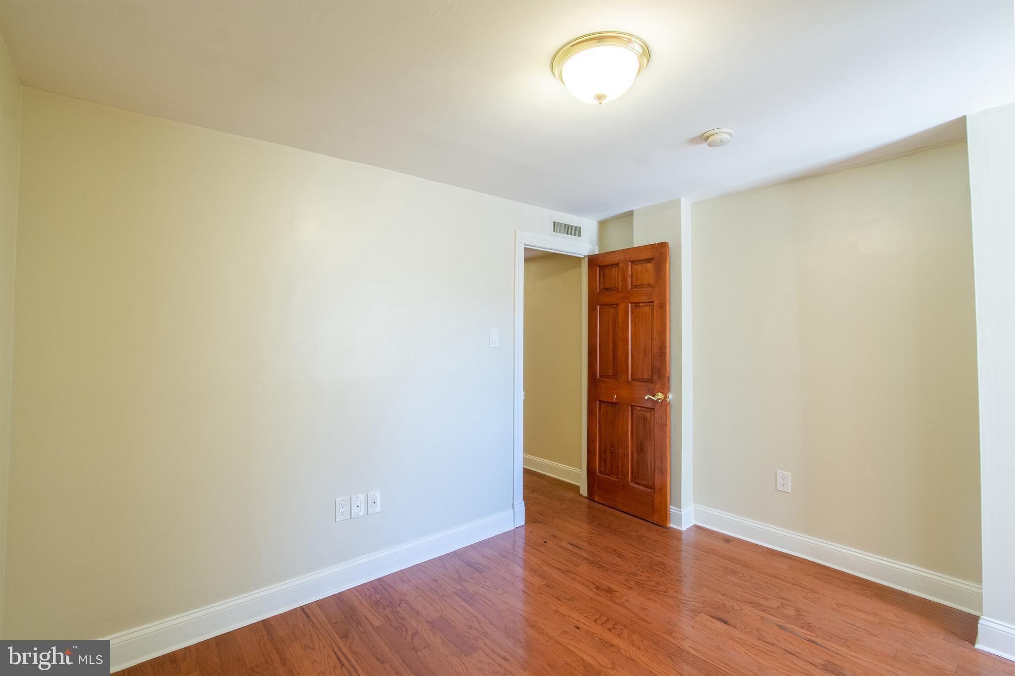 1124 E PASSYUNK AVE #UNIT 5