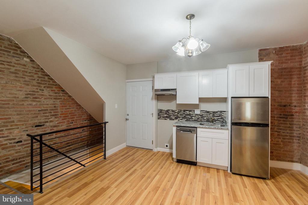 1126 E PASSYUNK AVE #UNIT 2