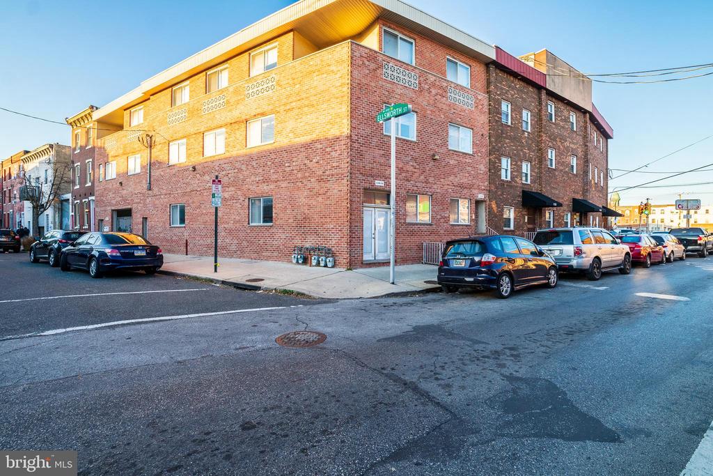 1126 E PASSYUNK AVE #UNIT 2