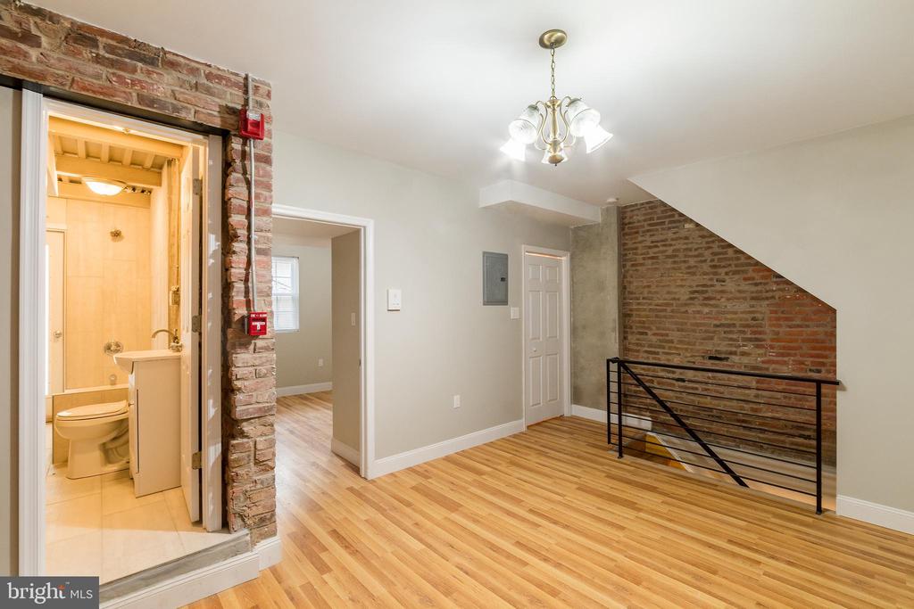 1126 E PASSYUNK AVE #UNIT 2