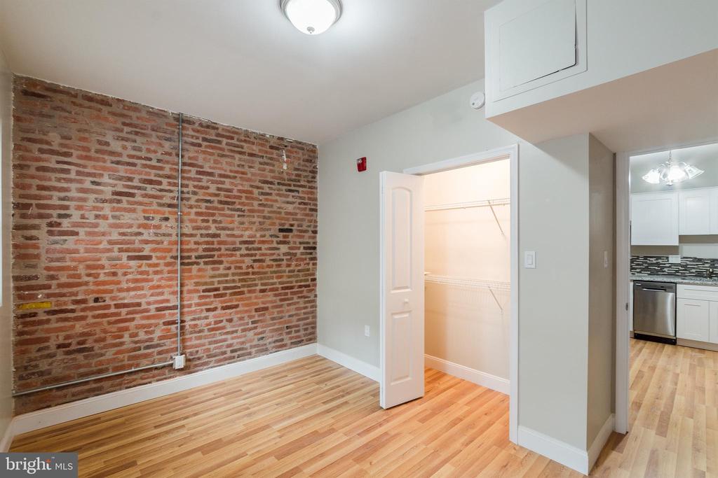 1126 E PASSYUNK AVE #UNIT 2