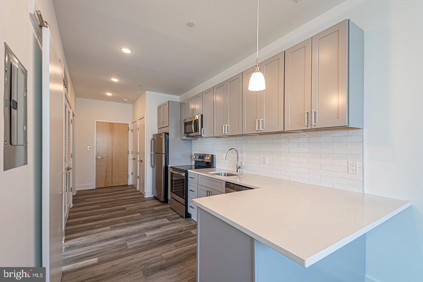 1245 RIDGE AVE #UNIT 401