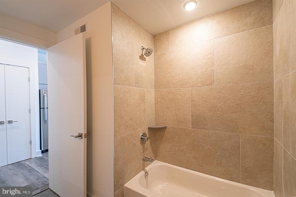 1245 RIDGE AVE #UNIT 401