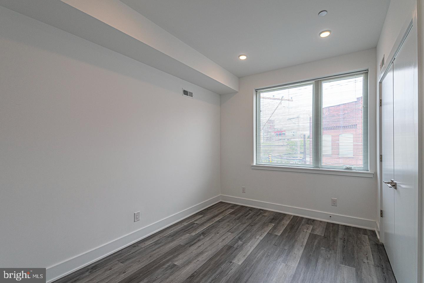 1245 RIDGE AVE #UNIT 401