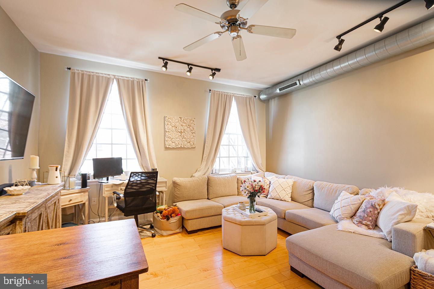 1516 SOUTH ST #UNIT 3B