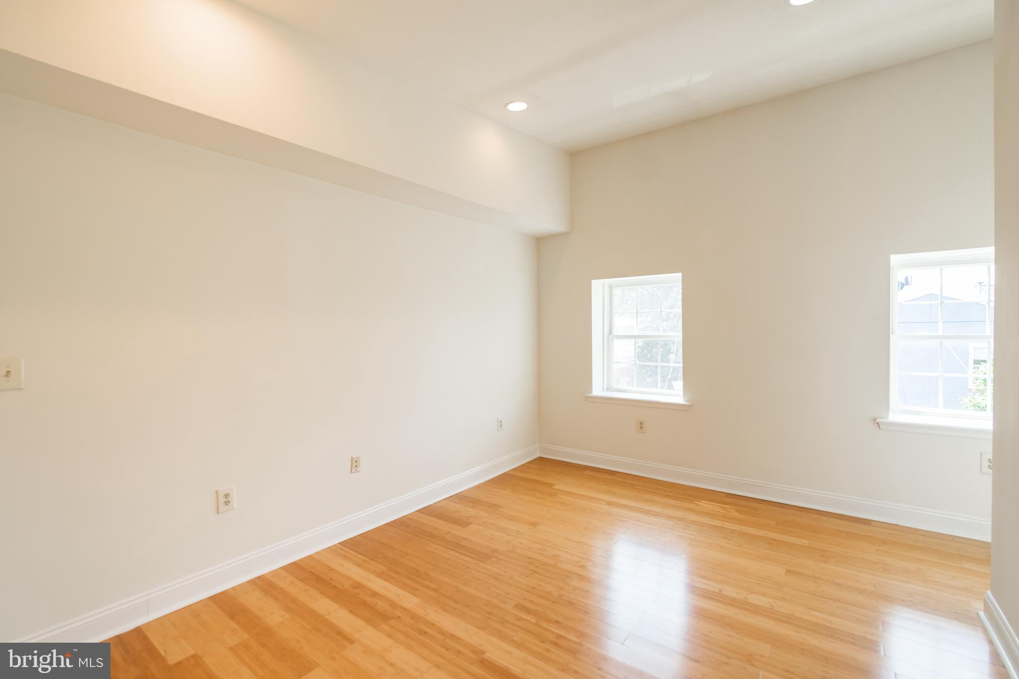 1805 CARPENTER ST #2ND FLOOR