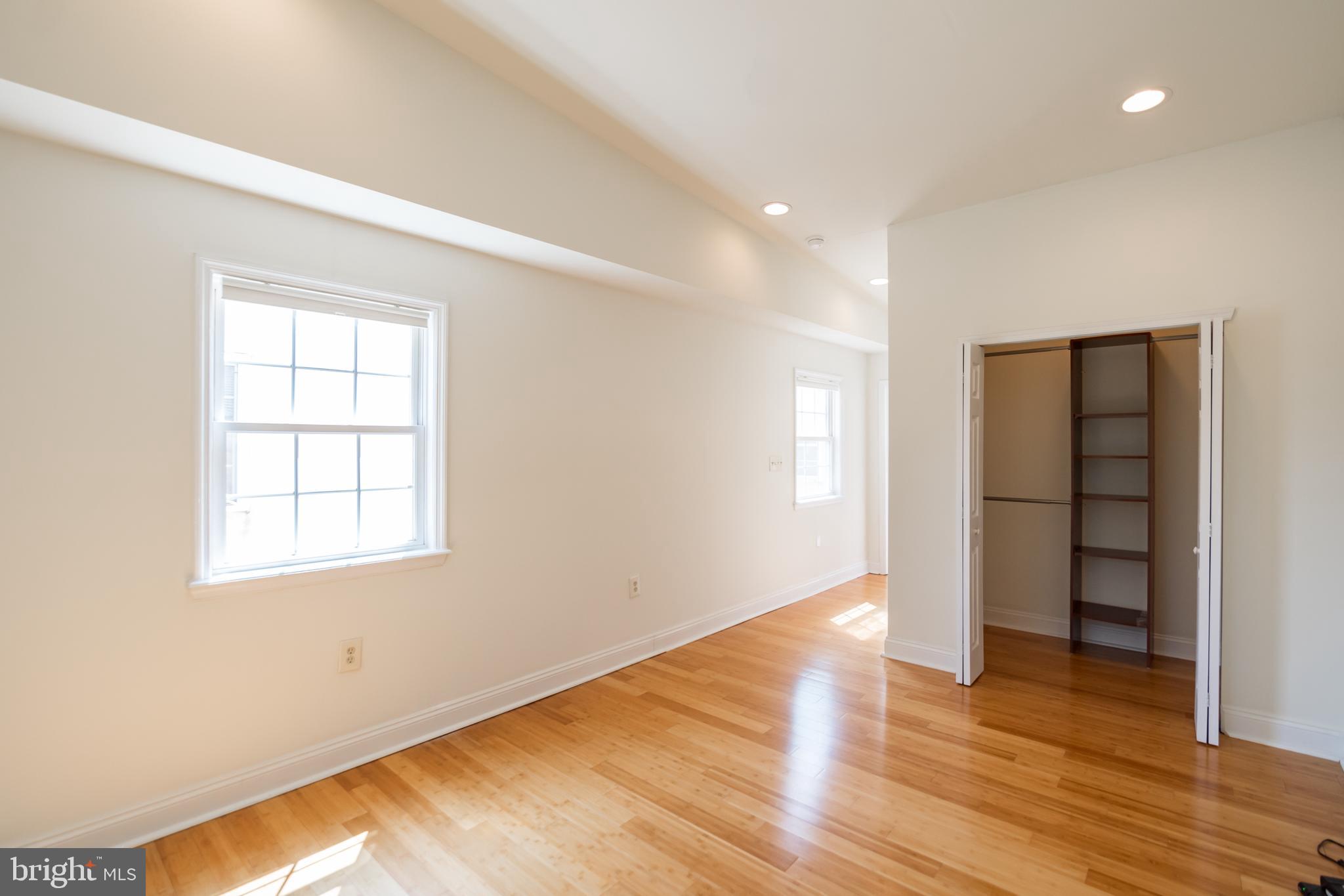 1805 CARPENTER ST #2ND FLOOR