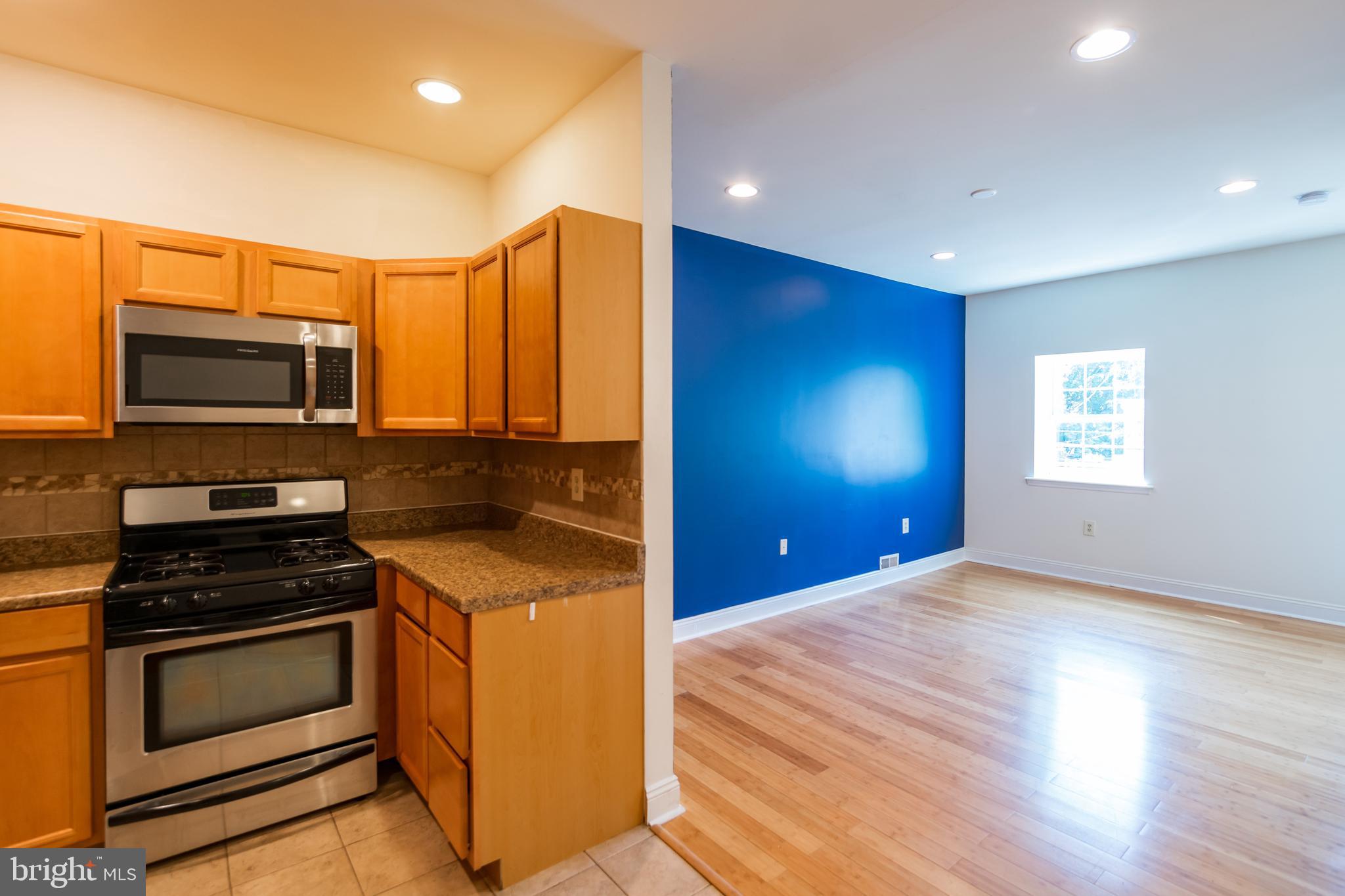 1805 CARPENTER ST #2ND FLOOR