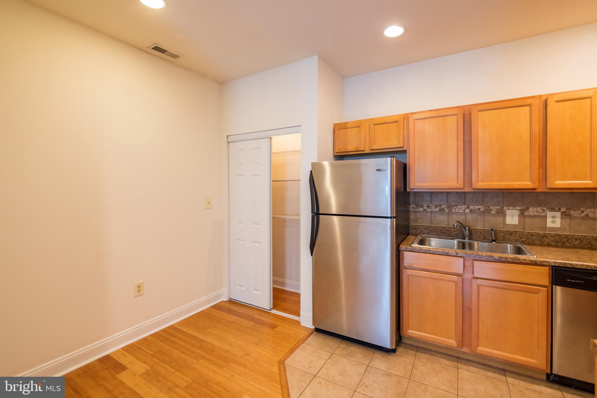 1805 CARPENTER ST #2ND FLOOR