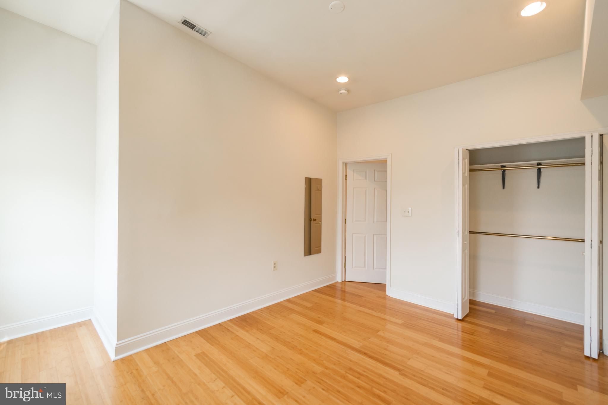 1805 CARPENTER ST #2ND FLOOR