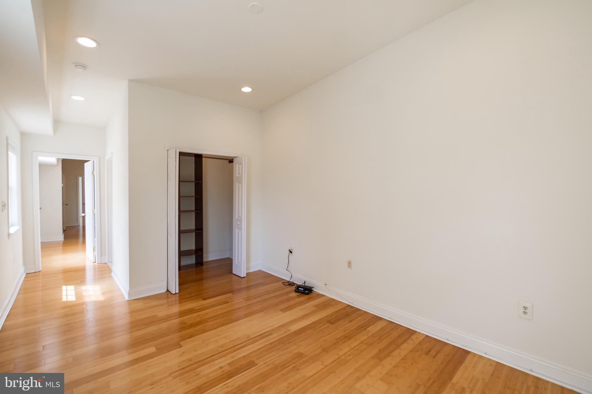 1805 CARPENTER ST #2ND FLOOR