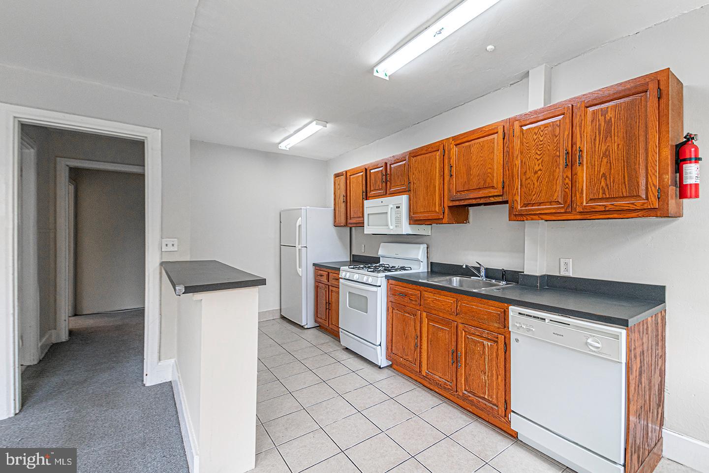 3314 ARCH ST #UNIT 3F