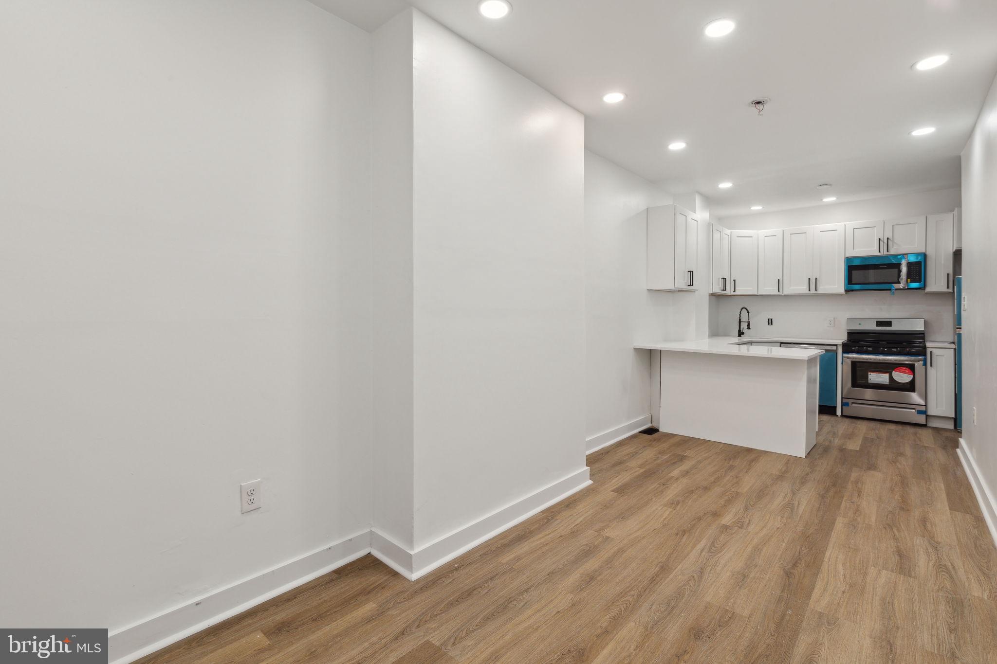 4928 WALTON AVE #3